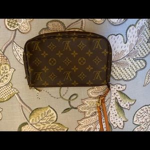 Louis Vuitton vintage wristlet